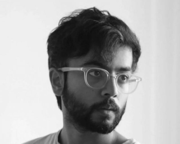 恒瑞行配资 苹果iPhone Air设计师Abidur Chowdhury离职，跳槽AI初创公司